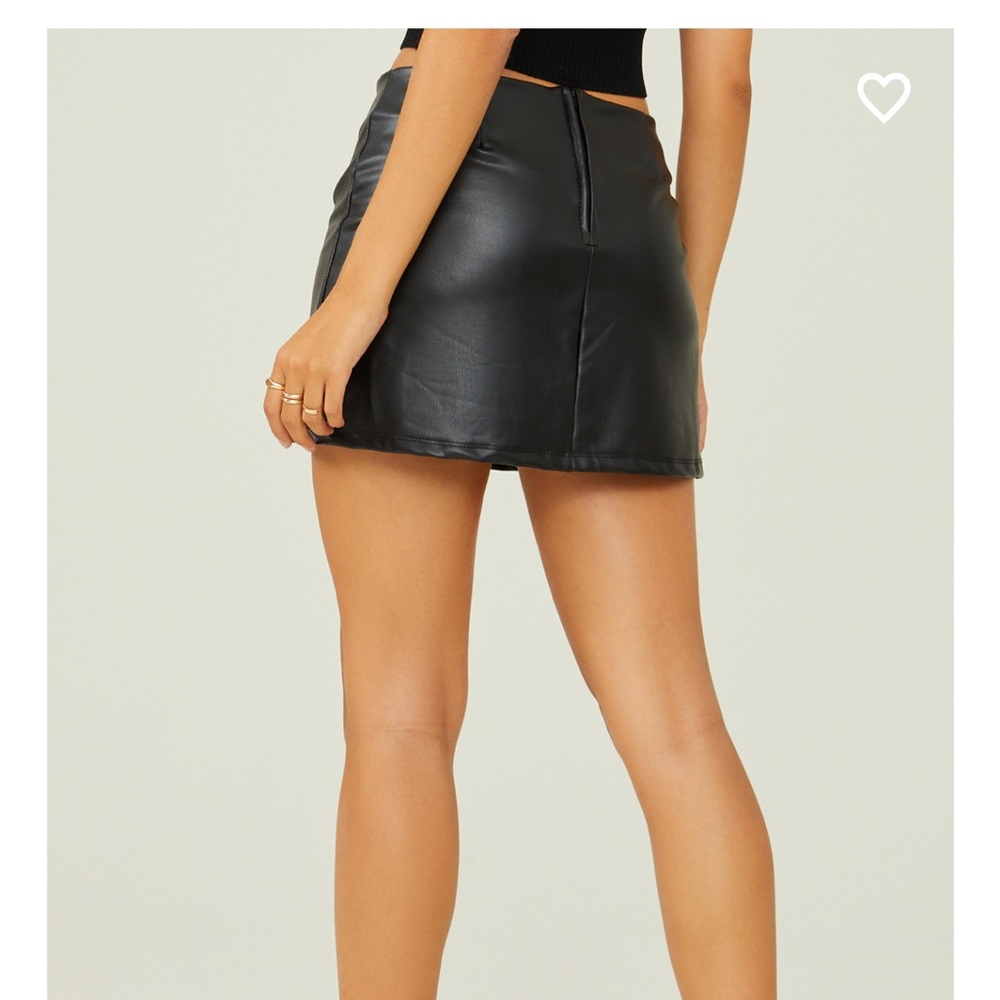 🖤NWT🖤 Women’s Zara black leather miniskirt